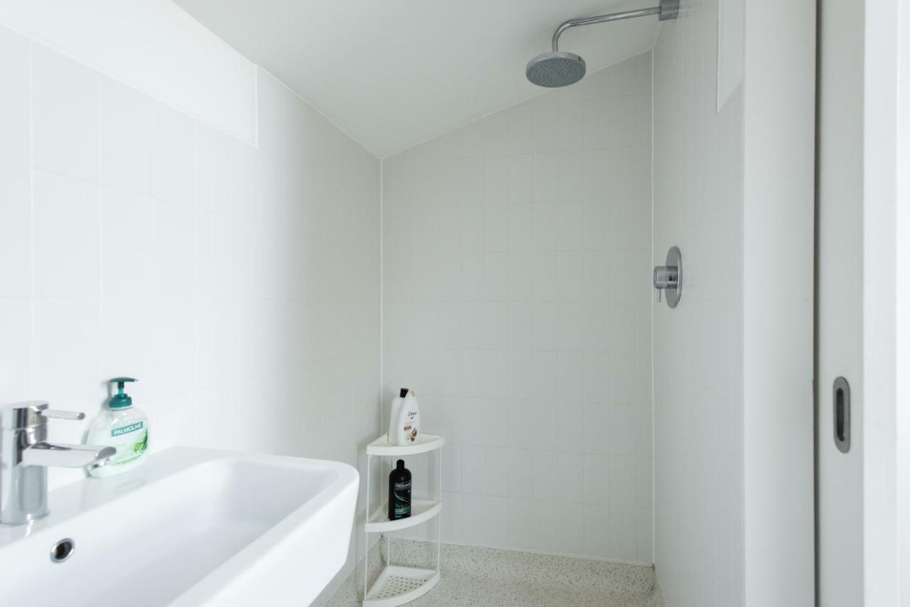 The Cliffside Loft - Distinctly Modern 3 Bdr Riverside Home Bath Exterior photo